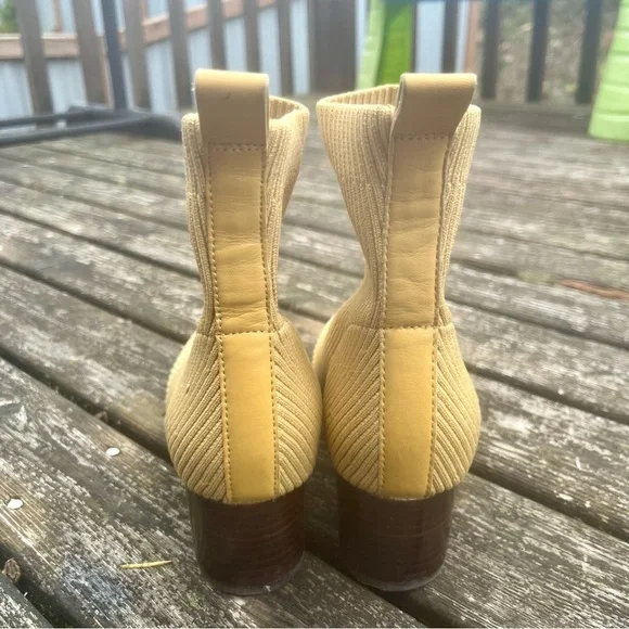 EVERLANE The Glove Yellow Boots - Picture 6 of 10